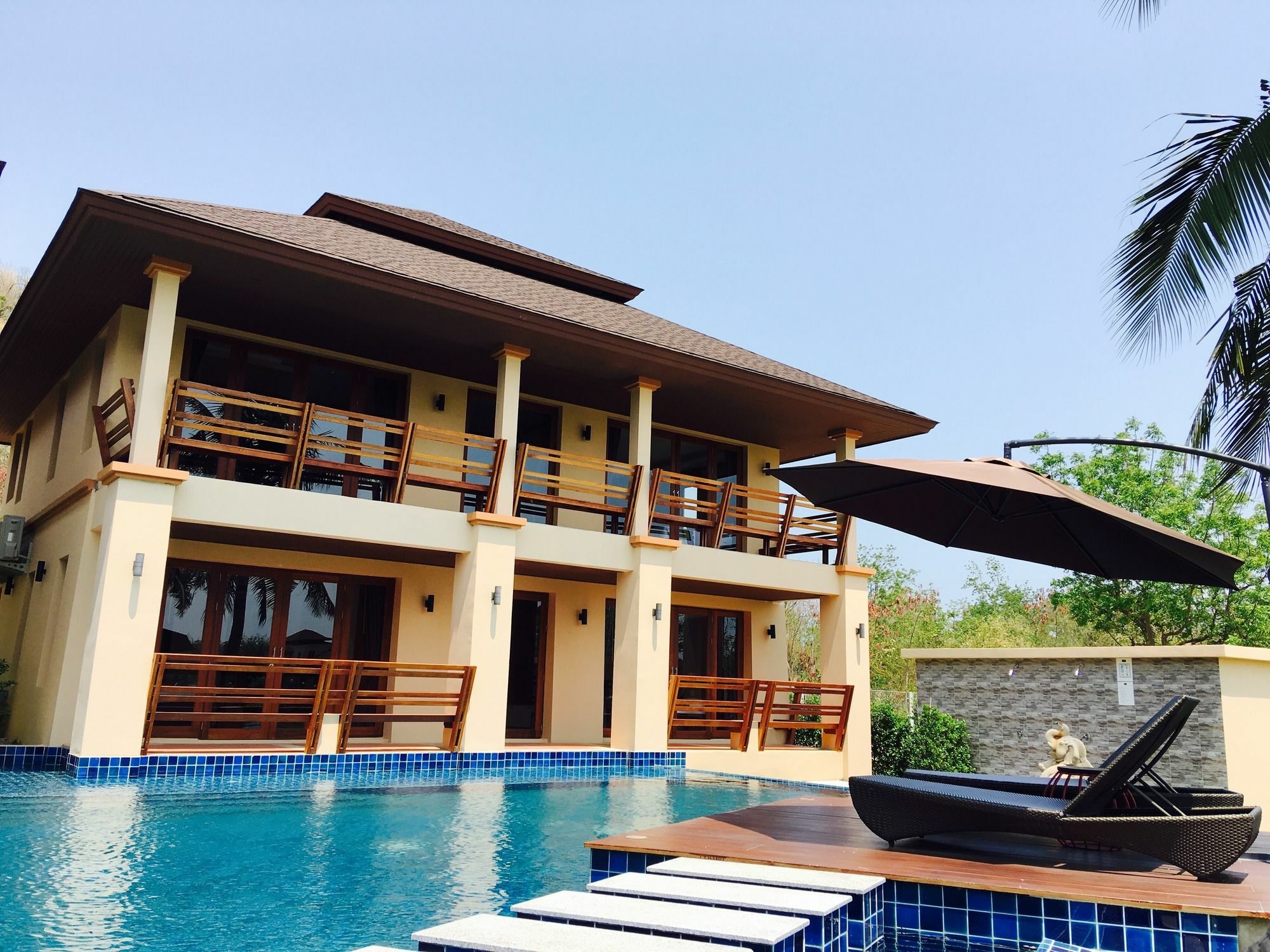 Elegancy Resort HHQ Exterior foto