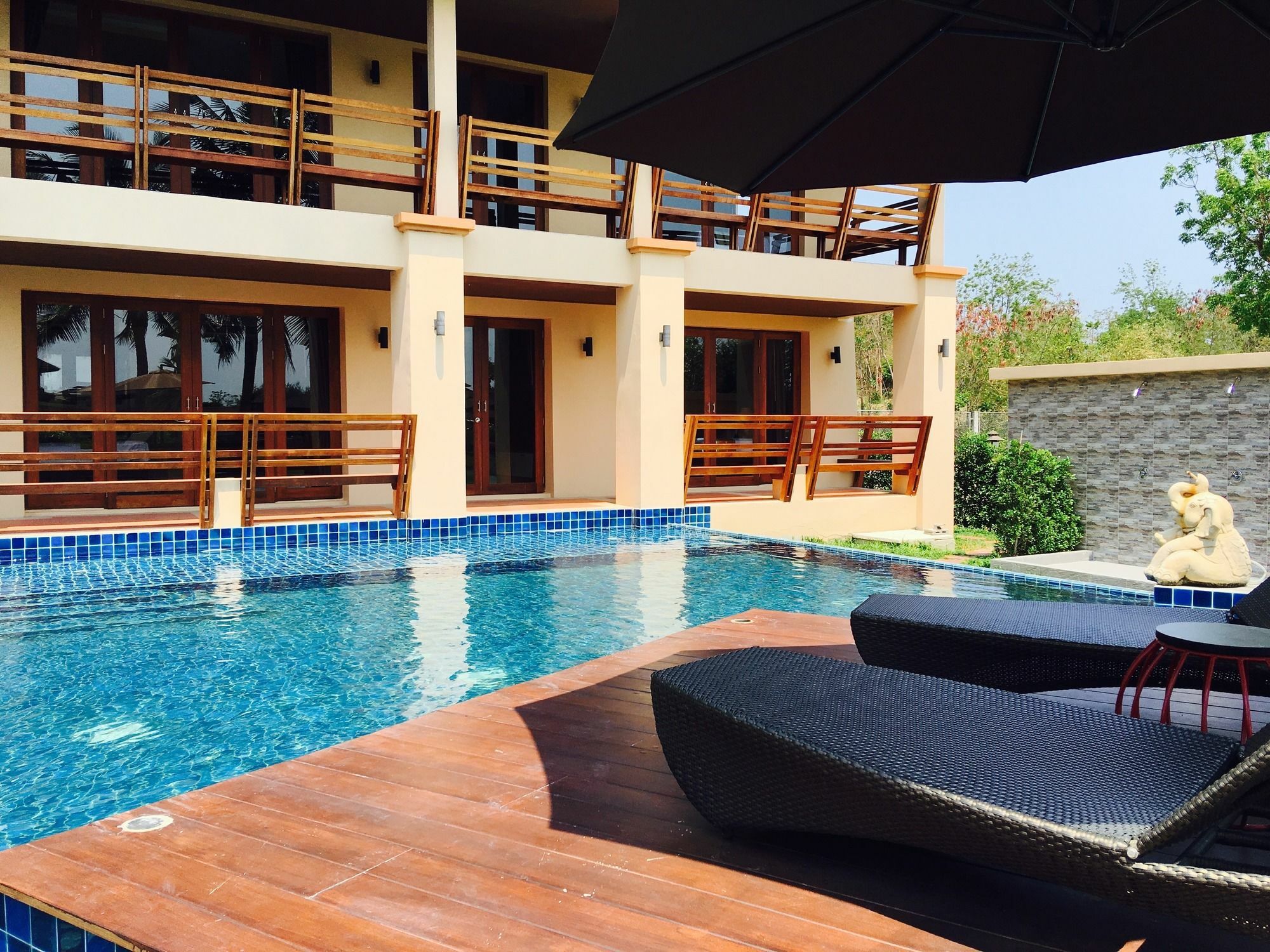 Elegancy Resort HHQ Exterior foto